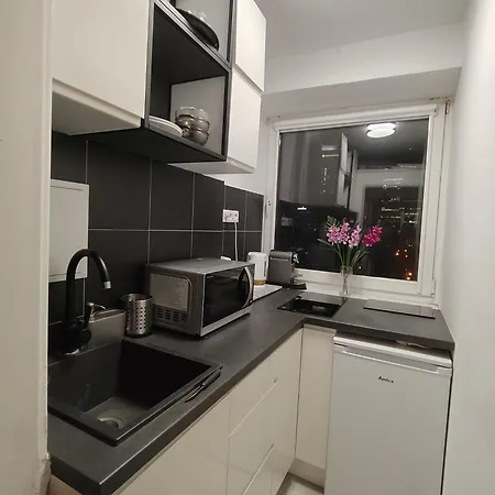 M Swietokrzyska View *