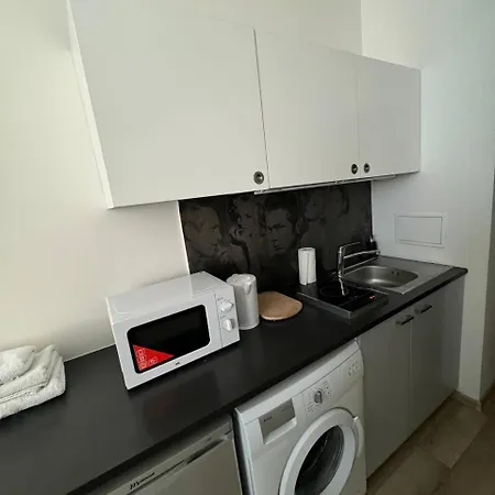 M Swietokrzyska View ワルシャワ