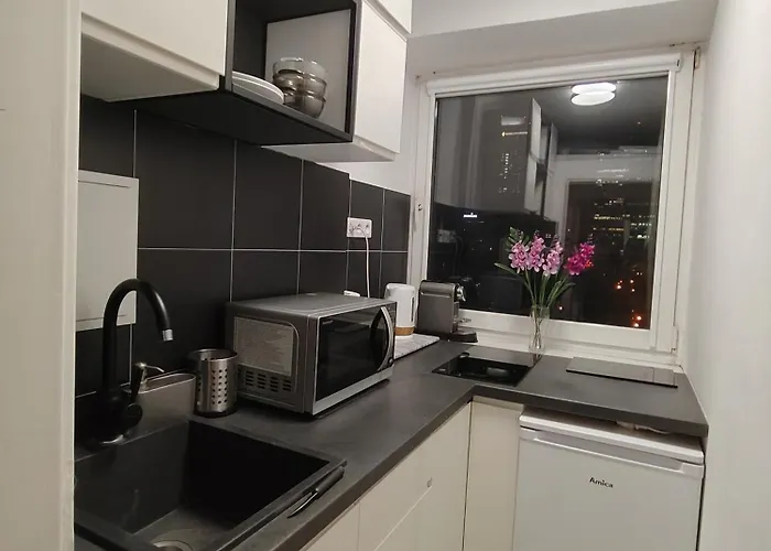 M Swietokrzyska View *