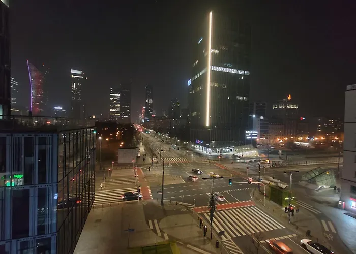 M Swietokrzyska View * Warschau